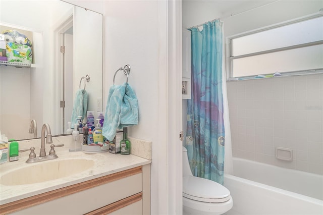 7833 Ontario Street Cir, Sarasota, FL 34243 - full bathroom with vanity, toilet, and shower / bath combo with shower curtain