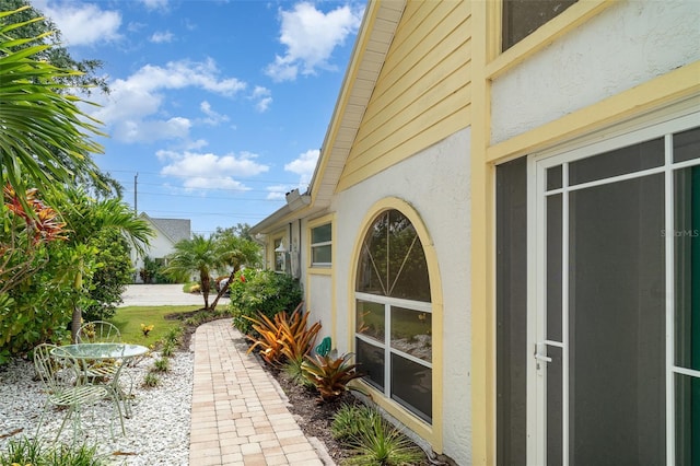 7833 Ontario Street Cir, Sarasota, FL 34243 - view of home's exterior featuring stucco siding