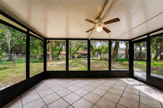 4032 Albany Rd, Labelle, FL 33935 - unfurnished sunroom with ceiling fan and vaulted ceiling