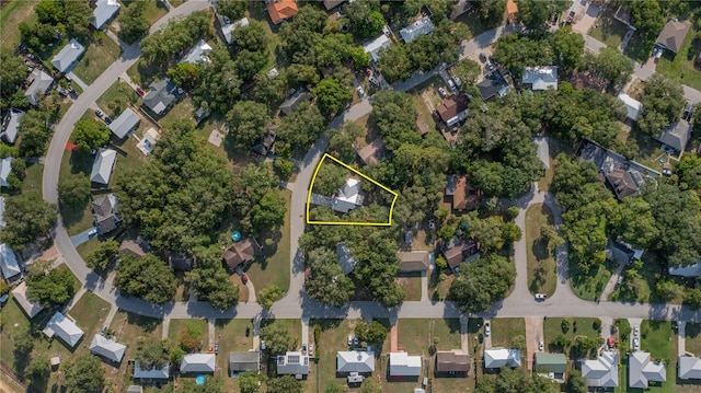 4032 Albany Rd, Labelle, FL 33935 - aerial overview of property's location featuring property boundaries highlighted and nearby suburban area