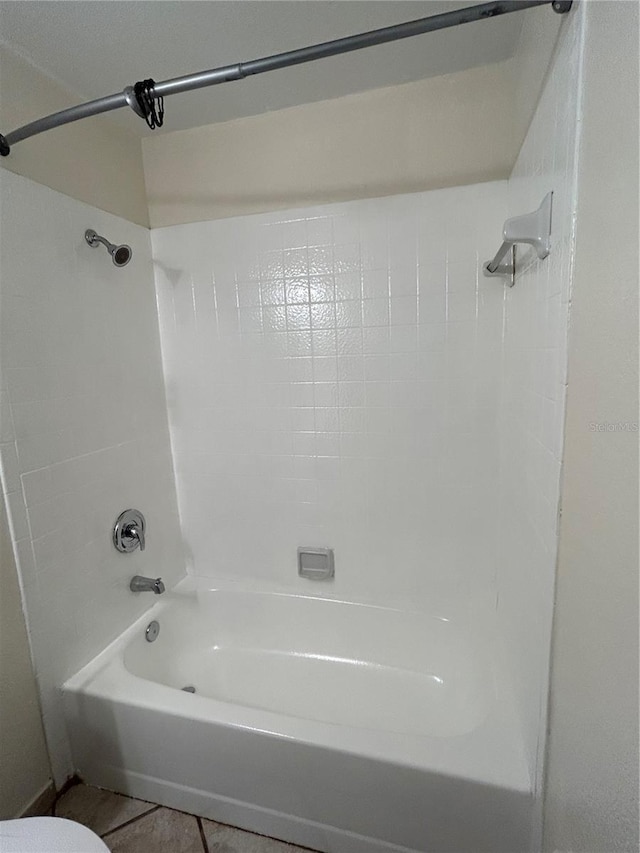 4032 Albany Rd, Labelle, FL 33935 - full bathroom featuring shower / tub combination and toilet