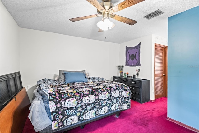 940 Fenton Ln Unit 7, Lakeland, FL 33809 - carpeted bedroom featuring a ceiling fan and a textured ceiling