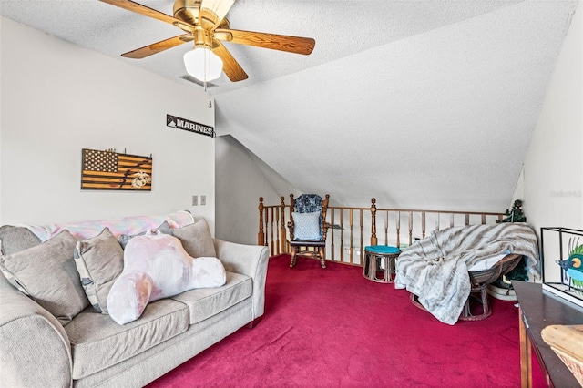 940 Fenton Ln Unit 7, Lakeland, FL 33809 - carpeted living room featuring vaulted ceiling, ceiling fan, and a textured ceiling