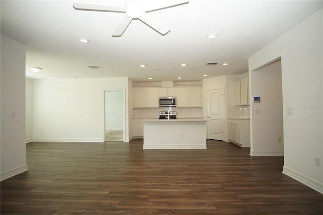 9512 Summers Cay Cir, Thonotosassa, FL 33592 - unfurnished living room featuring dark wood finished floors, recessed lighting, baseboards, and ceiling fan
