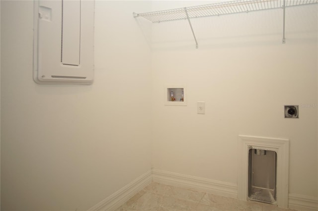 9512 Summers Cay Cir, Thonotosassa, FL 33592 - laundry room featuring hookup for an electric dryer, washer hookup, and baseboards