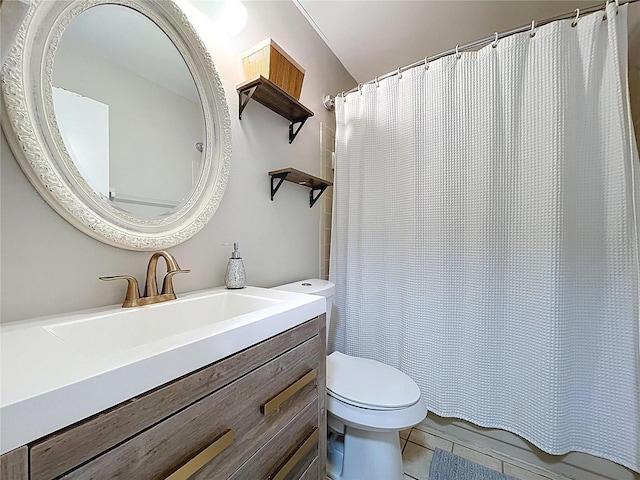 2031 Dover Ct, Oldsmar, FL 34677 - full bath featuring toilet, vanity, and tile patterned floors