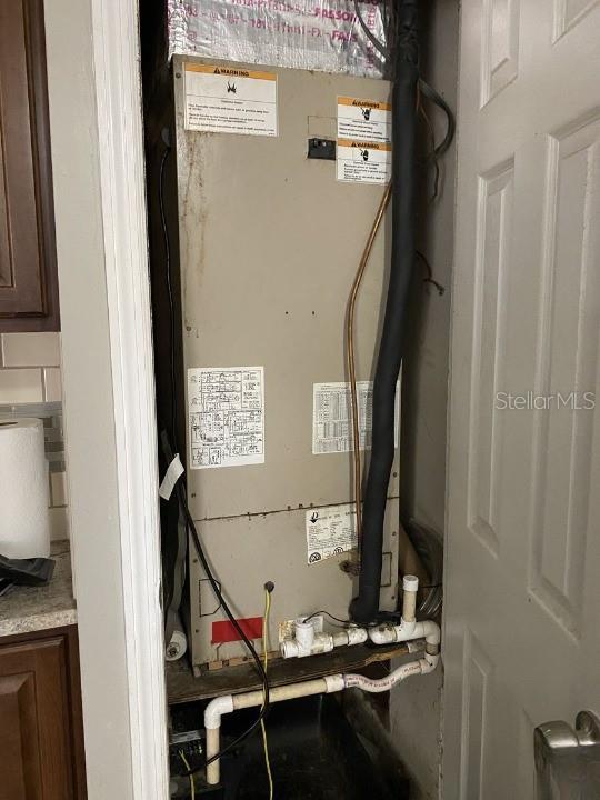3512 16th St E, Bradenton, FL 34208 - utilities featuring heating unit
