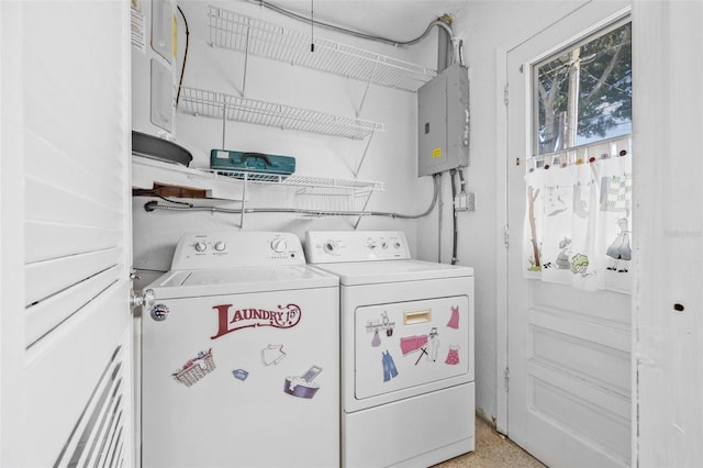 5326 22nd Ave N, Saint Petersburg, FL 33710 - laundry area with washing machine and clothes dryer and electric panel