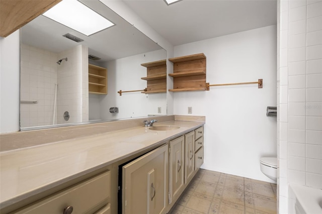 500 N Osceola Ave Unit 811, Clearwater, FL 33755 - full bathroom with vanity and toilet