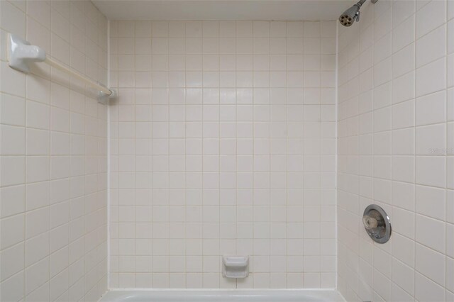 500 N Osceola Ave Unit 811, Clearwater, FL 33755 - full bath with bathing tub / shower combination