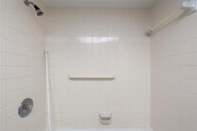 500 N Osceola Ave Unit 811, Clearwater, FL 33755 - full bathroom featuring bathtub / shower combination