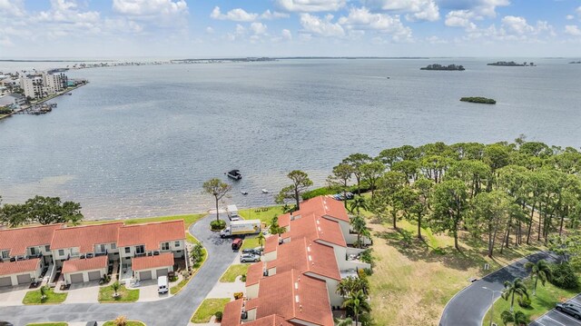 2700 Bayshore Blvd Unit 497, Dunedin, FL 34698 - bird's eye view of a nearby body of water