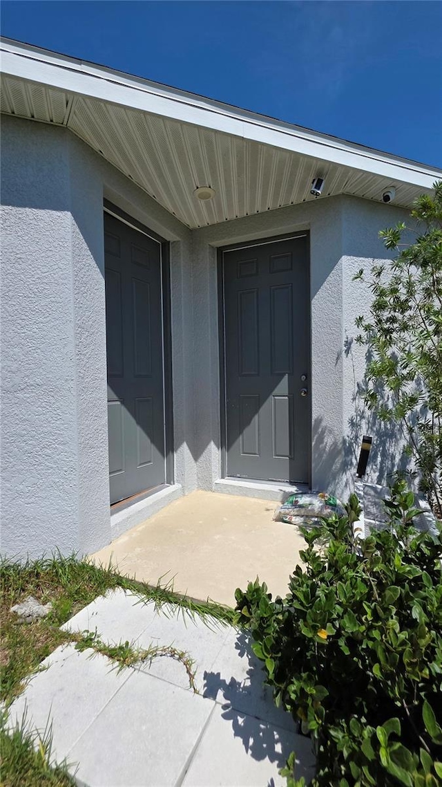 13111 Pepper Stem St, Spring Hill, FL 34609 - entrance to property with stucco siding