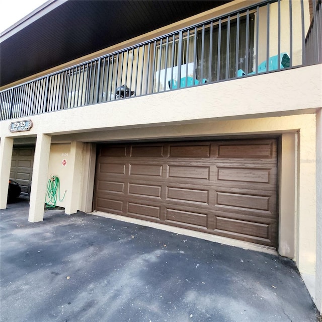 2935 Lichen Ln Unit D, Clearwater, FL 33760 - view of garage