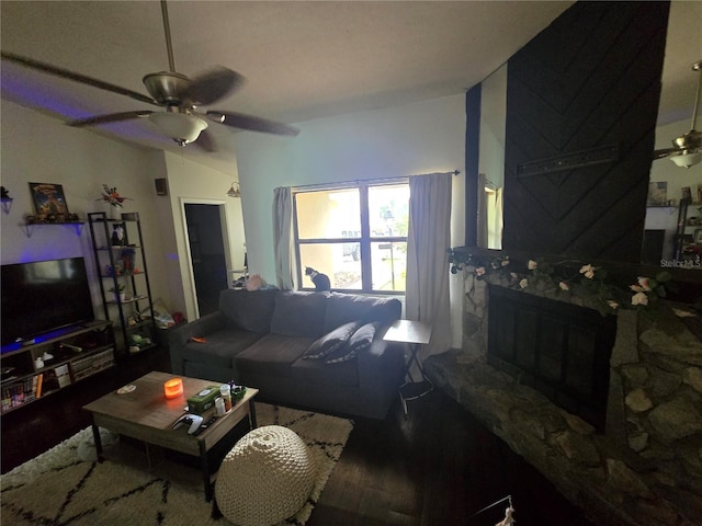 7920 52nd St N, Pinellas Park, FL 33781 - living room with ceiling fan, wood finished floors, and vaulted ceiling