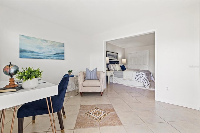 232 36th Ave N Unit 202C, Saint Petersburg, FL 33704 - office space featuring light tile patterned floors and baseboards