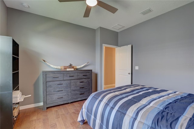 3813 Salida Delsol Dr, Sun City Center, FL 33573 - bedroom featuring light wood-type flooring, baseboards, and a ceiling fan