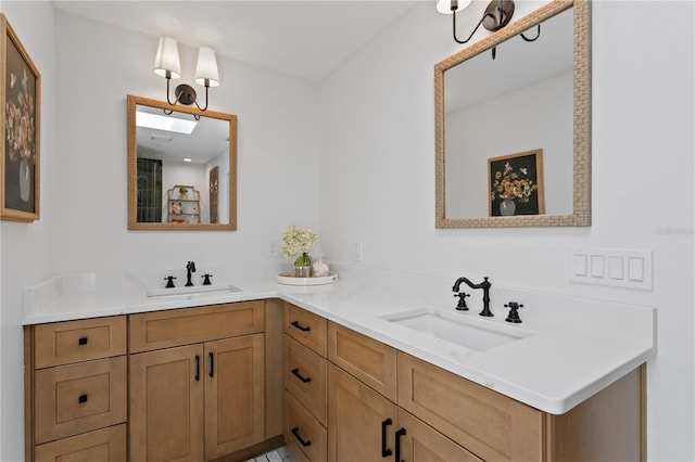 125 Live Oak Ln, Largo, FL 33770 - bathroom featuring double vanity
