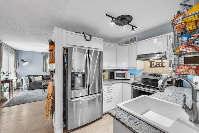 4425 W Bay Ave, Tampa, FL 33616 - photo 5