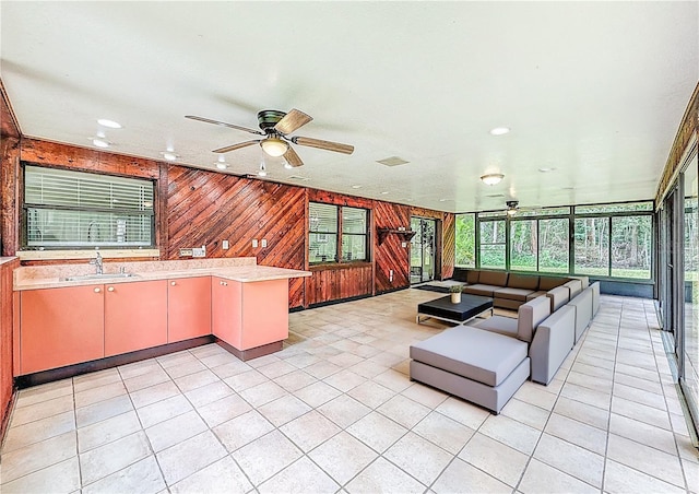1025 Reading Rd, Lutz, FL 33558 - sunroom / solarium with a sink