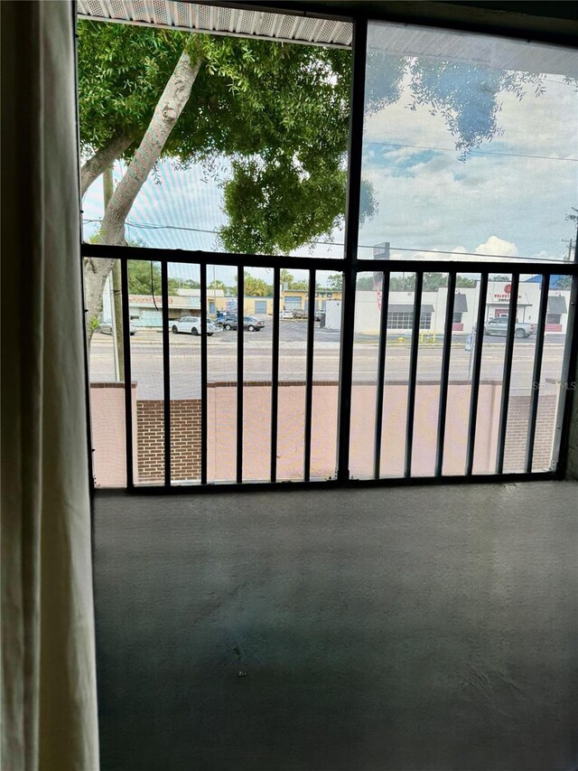 3802 N Oak Dr Unit W22, Tampa, FL 33611 - view of balcony