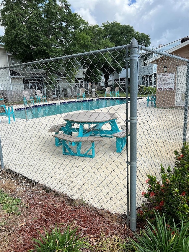 7616 Colonial Ct, Tampa, FL 33615 - view of community pool