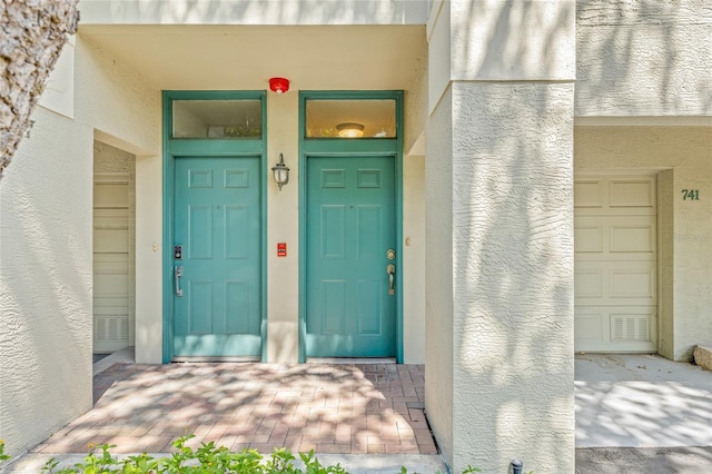 741 Mainsail Dr, Tampa, FL 33602 - property entrance featuring stucco siding