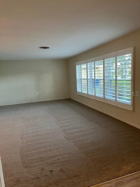 5281 Venetian Blvd NE, Saint Petersburg, FL 33703 - photo 5