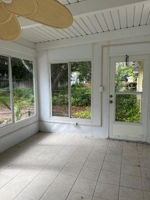 5281 Venetian Blvd NE, Saint Petersburg, FL 33703 - photo 31