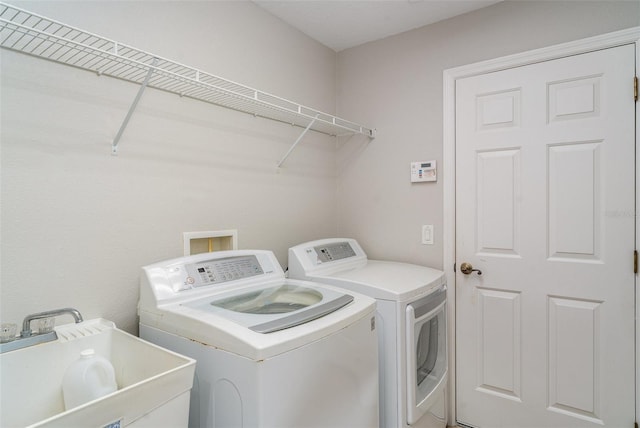 14266 Creek Run Dr, Riverview, FL 33579 - washroom featuring separate washer and dryer
