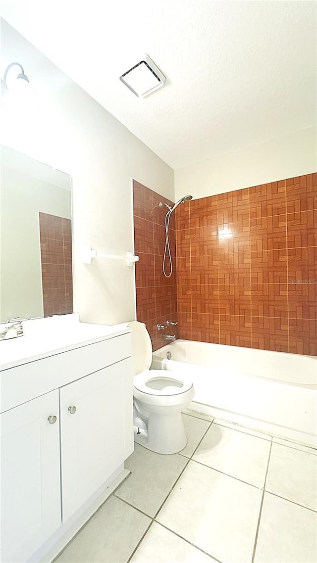 2302 Maki Rd Unit 69, Plant City, FL 33563 - full bath with tile patterned floors, vanity, toilet, and bathing tub / shower combination