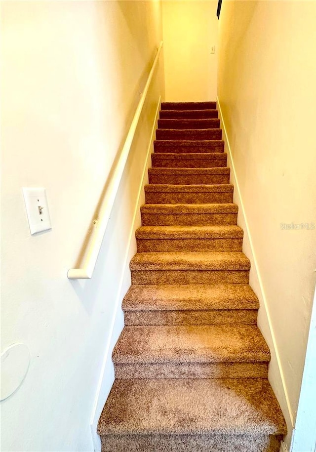 2302 Maki Rd Unit 69, Plant City, FL 33563 - view of stairs