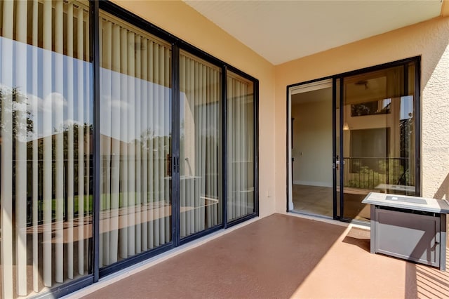 1531 Ember Ln, Tarpon Springs, FL 34689 - view of patio / terrace