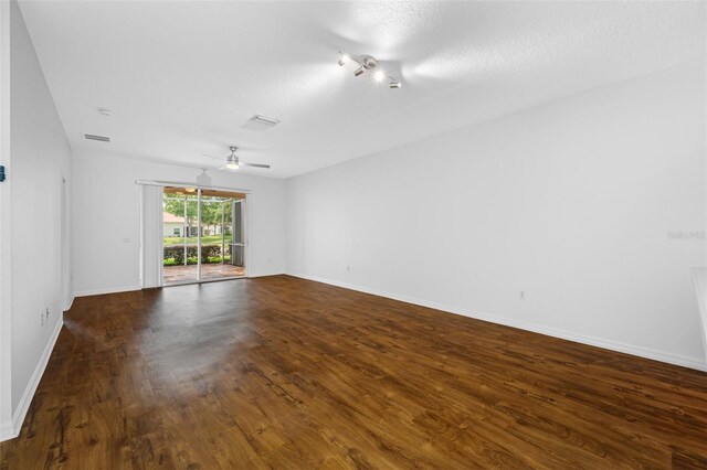 10255 Devonshire Lake Dr, Tampa, FL 33647 - photo 15