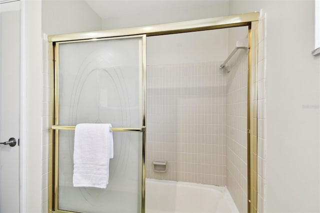 5825 Oakhurst Dr, Seminole, FL 33772 - bathroom featuring a shower with door