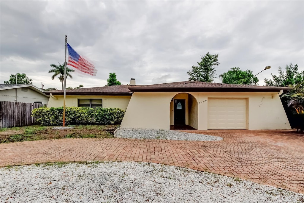 6409 41st Ave N, Saint Petersburg, FL 33709 - photo 1