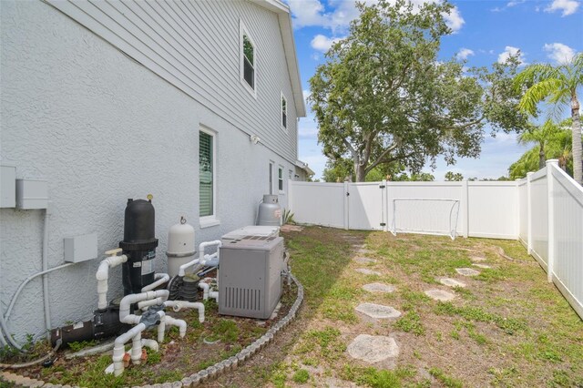 12102 Steppingstone Blvd, Tampa, FL 33635 - fenced backyard with a gate
