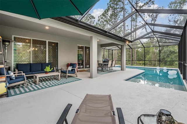 5 Sweetgum Ct N, Homosassa, FL 34446 - outdoor pool featuring outdoor lounge area, a patio, and a lanai
