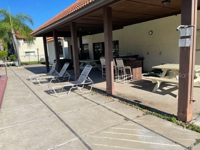 3077 Casa Del Sol Cir Unit 207, Clearwater, FL 33761 - view of patio