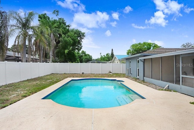 3917 Casaba Loop, Valrico, FL 33596 - view of swimming pool with a patio and a fenced backyard