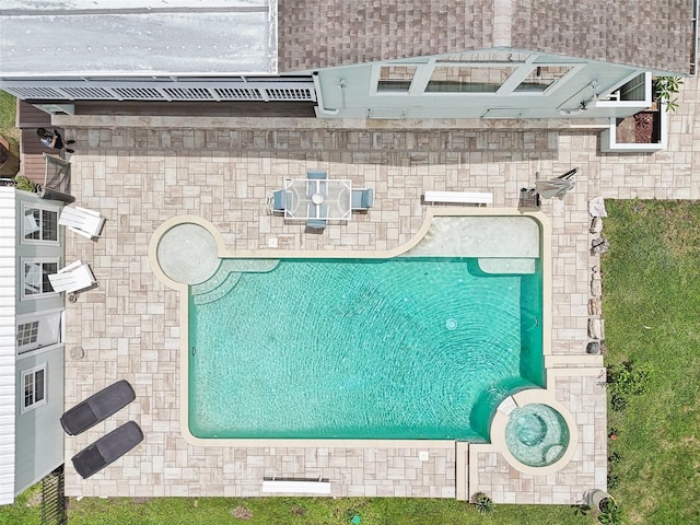 1709 Main St, Safety Harbor, FL 34695 - drone / aerial view of a pool area