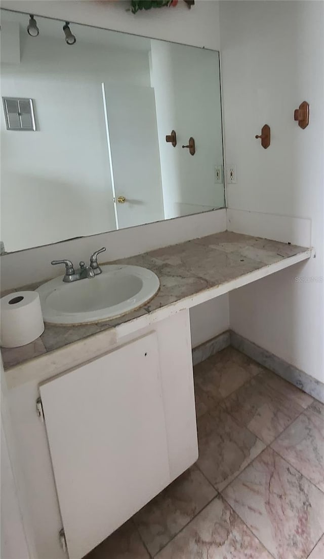 2603 Mary Sue St SW, Largo, FL 33774 - bathroom with vanity