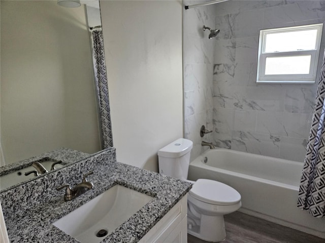 11210 Mcmullen Rd, Riverview, FL 33569 - full bath with vanity, shower / bath combo with shower curtain, and wood finished floors