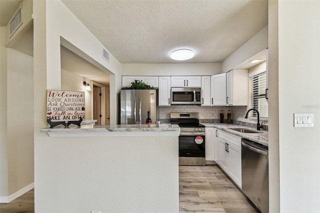 6551 S W Shore Cir, Tampa, FL 33616 - photo 17