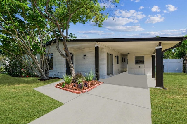 6551 S W Shore Cir, Tampa, FL 33616 - photo 2
