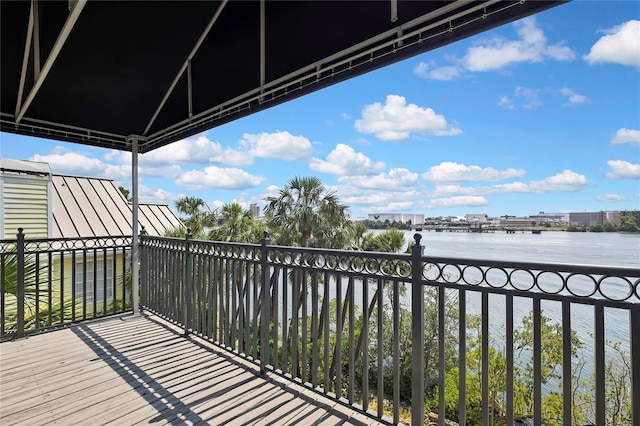1402 Harbour Walk Rd, Tampa, FL 33602 - balcony with a water view
