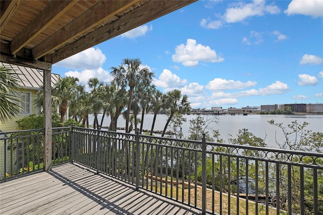 1402 Harbour Walk Rd, Tampa, FL 33602 - wooden terrace with a water view