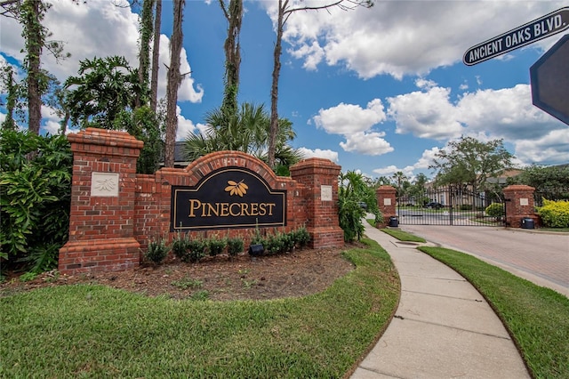 27440 Cedar Park Ct, Wesley Chapel, FL 33544 - community sign with a gate