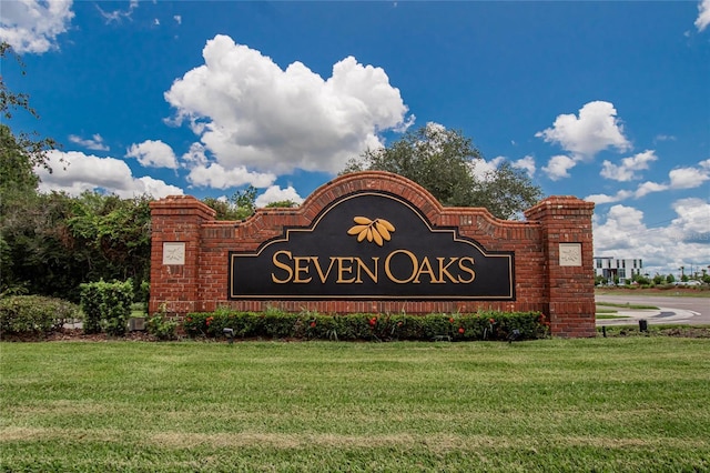 27440 Cedar Park Ct, Wesley Chapel, FL 33544 - community sign with a yard
