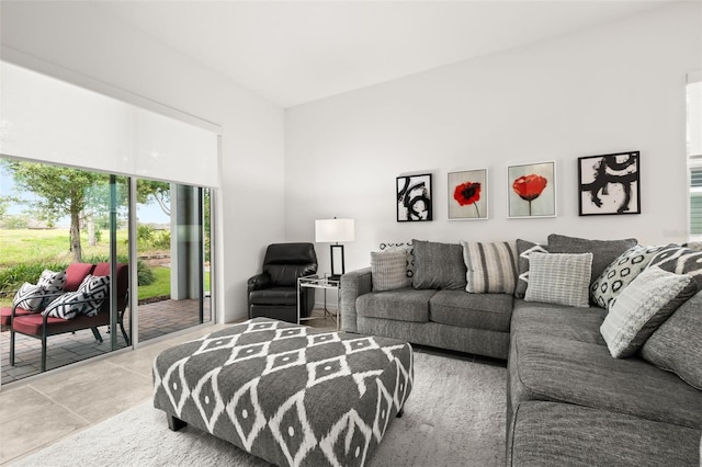 1890 Flora Pass Pl, Kissimmee, FL 34747 - view of tiled living room